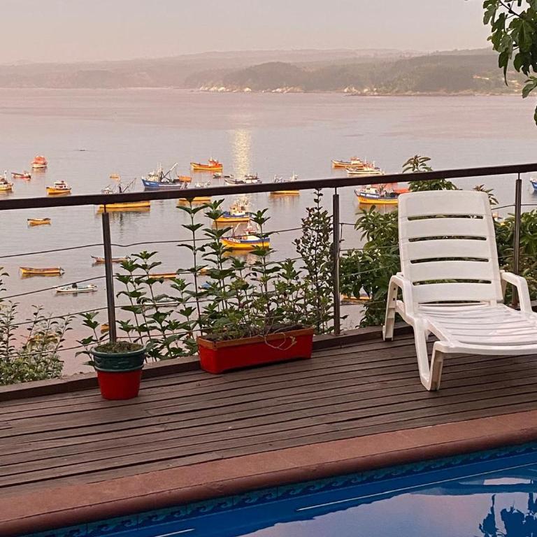 Casa y vista maravillosa, con piscina Coliumo Tomé - Two-Bedroom House - 15