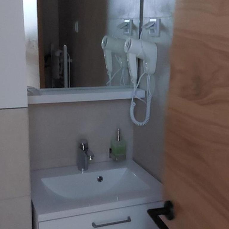 Apartement LUNA Hotel Zlatni javor - One-Bedroom Apartment - 11