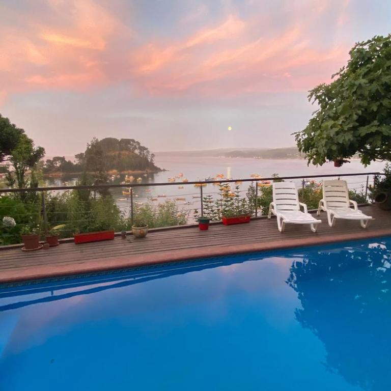 Casa y vista maravillosa, con piscina Coliumo Tomé - Two-Bedroom House - 11