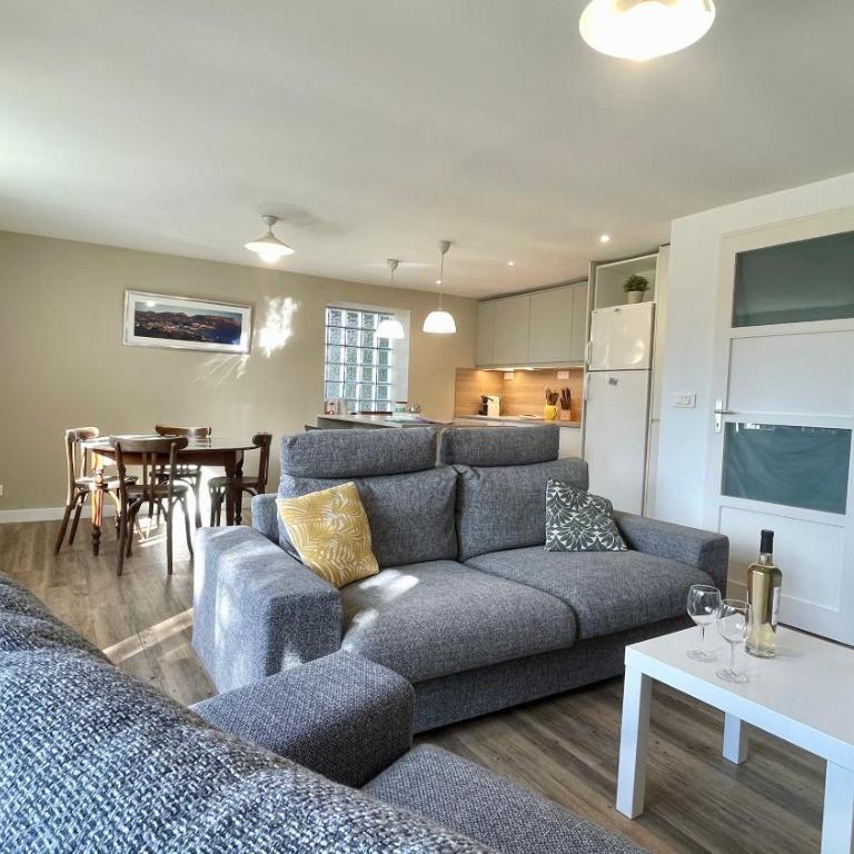 Large private garden, quiet 2-bedroom apartment, air conditioning, wifi, parking - Appartement - 20