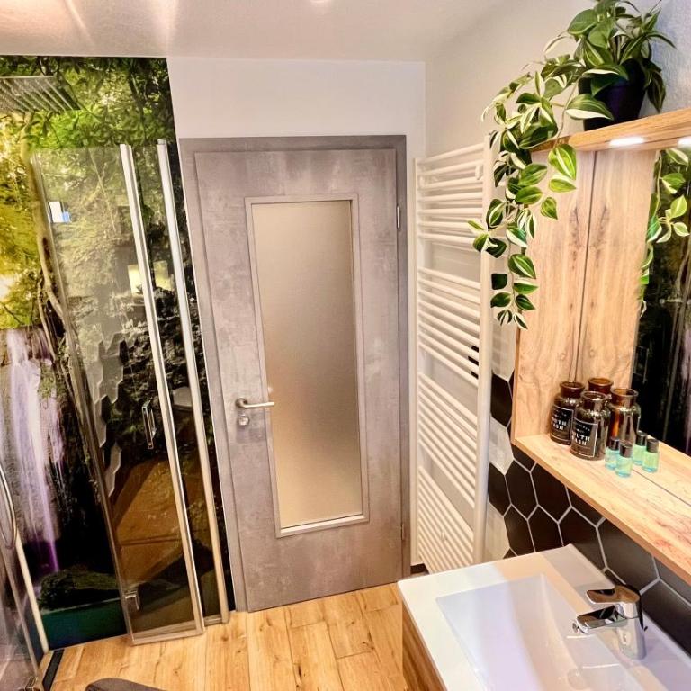 unique Ferienwohnung - Apartment mit 2 Schlafzimmern und Terrasse - 10