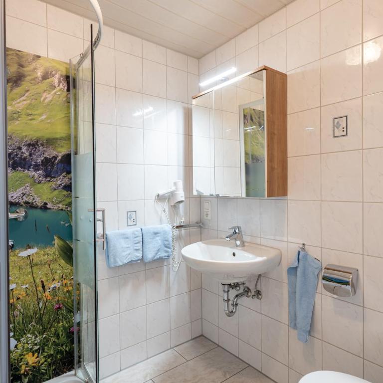 Landhaus Am Fellhorn - Doppelzimmer mit Bergblick - 7