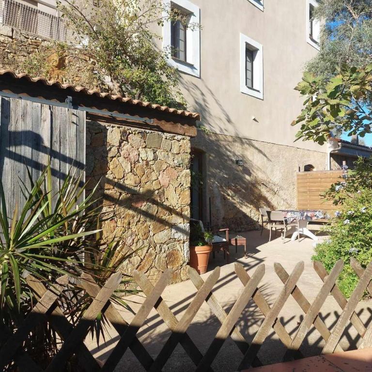 Calvi, 4-person apartment with pool, quiet, close to beaches, piscine, calme - Appartamento con 2 Camere da Letto e Terrazza - 11