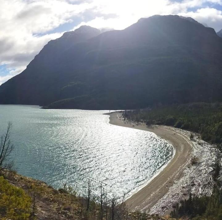 Refugio de Montaña Patagonia a orilla de lago, pesca - Chalet - 31