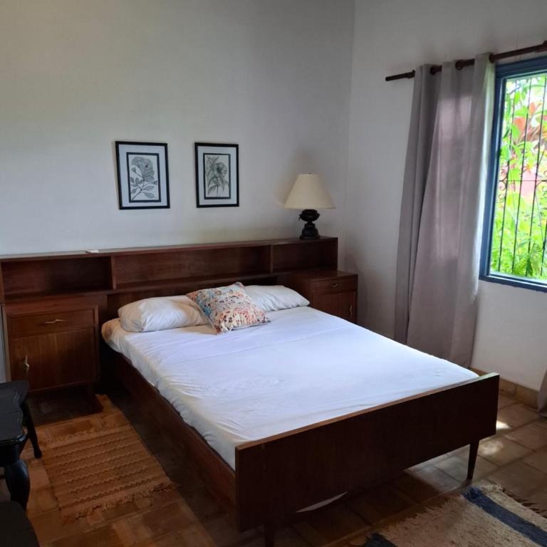 Casa colonial a metros del arroyo Piribebuy - Four-Bedroom House - 11