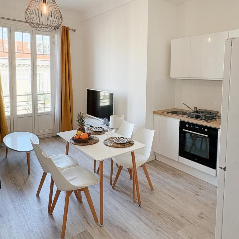 Elegant Apartment with Balcony, Central Nice - Appartement 2 Chambres - 6