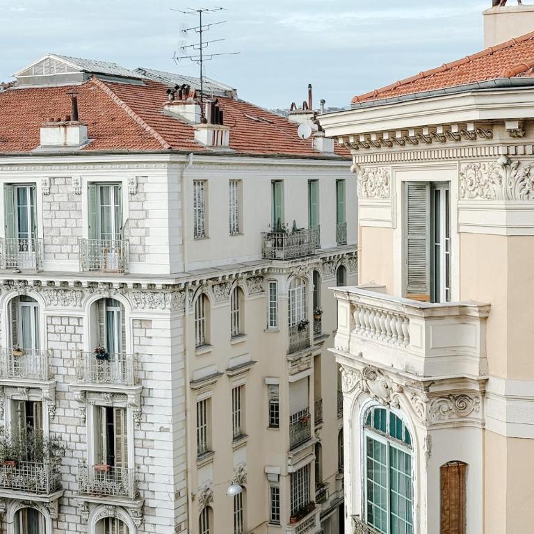 Elegant Apartment with Balcony, Central Nice - Appartement 2 Chambres - 7