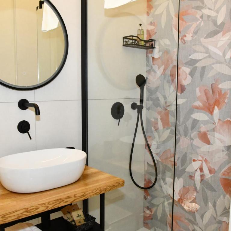 Hasu Rental Rooms - Camera Familiare Deluxe - 9