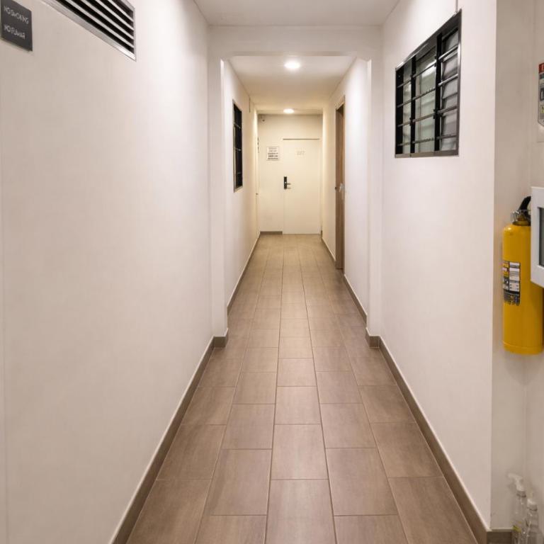Loft con balcón y baño Laureles Belén TOP LOCATION - One-Bedroom Apartment - 5