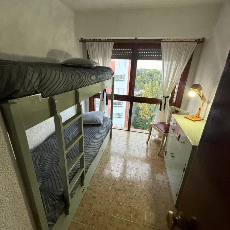 Departamento 3 ambientes a 2 cuadras del mar y Avenida Bunges - Two-Bedroom Apartment - 12