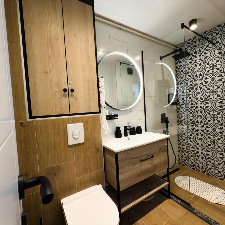 Cherry Magic apartment Sarajevo - Two-Bedroom Apartment with Garden View - 13