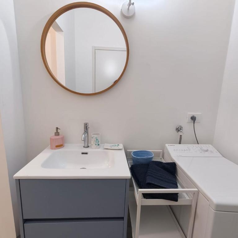 Garibaldi Apartment Sanremo La Piazzetta - One-Bedroom Apartment - 23