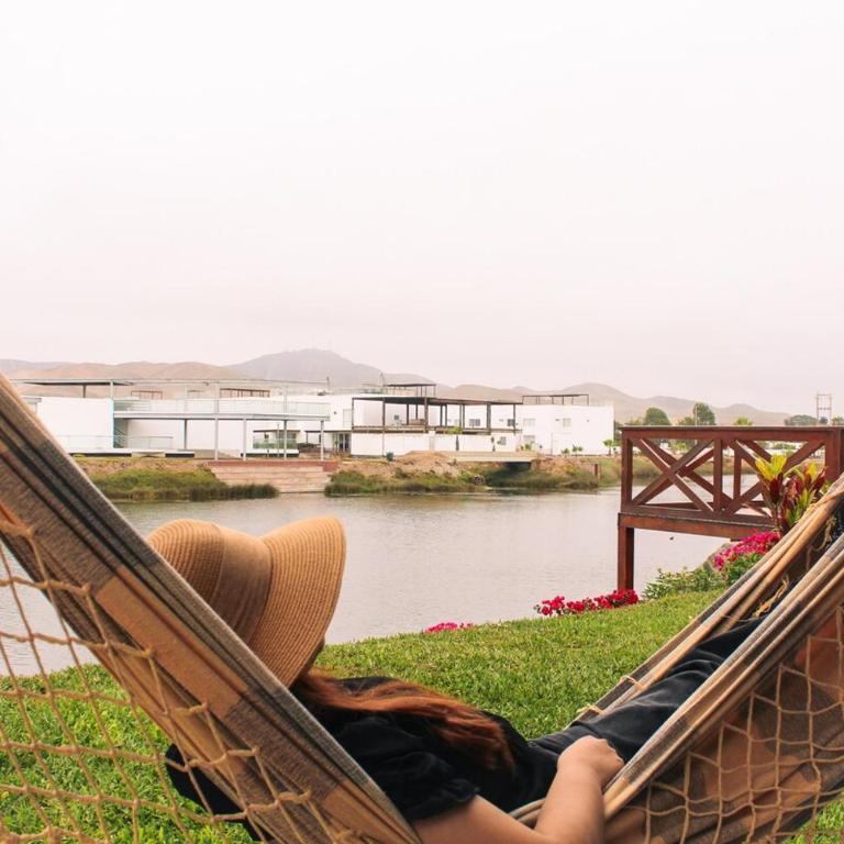 Increible casa de playa con vista al lago - Three-Bedroom House - 27