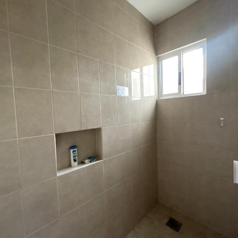 Casa completa Puerta de Hierro Grupos y Familias Totalmente equipada - Three-Bedroom House - 63