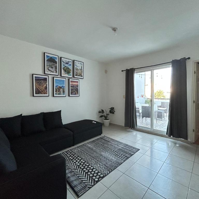 Casa completa Puerta de Hierro Grupos y Familias Totalmente equipada - Three-Bedroom House - 97