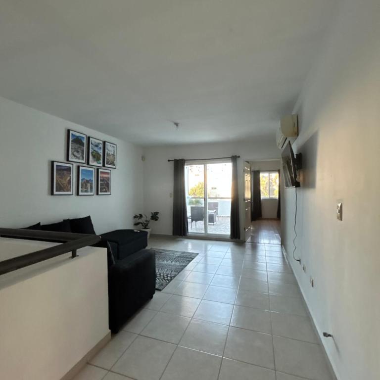 Casa completa Puerta de Hierro Grupos y Familias Totalmente equipada - Three-Bedroom House - 100