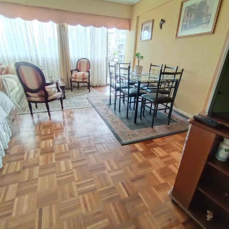Departamento en San Martin y cerca del Casino - Three-Bedroom Apartment - 3