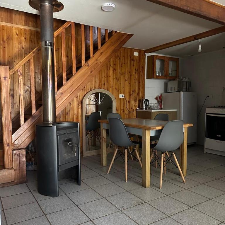 cabañas Los Tineos s/n 4-6 personas, Isla Teja - Apartment - Split Level - 12