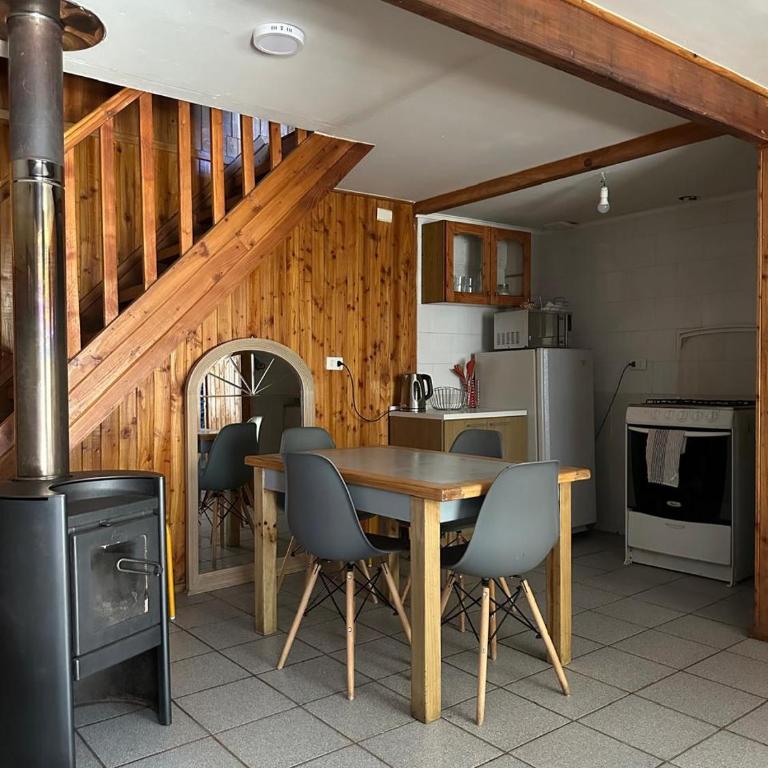 cabañas Los Tineos s/n 4-6 personas, Isla Teja - Apartment - Split Level - 23