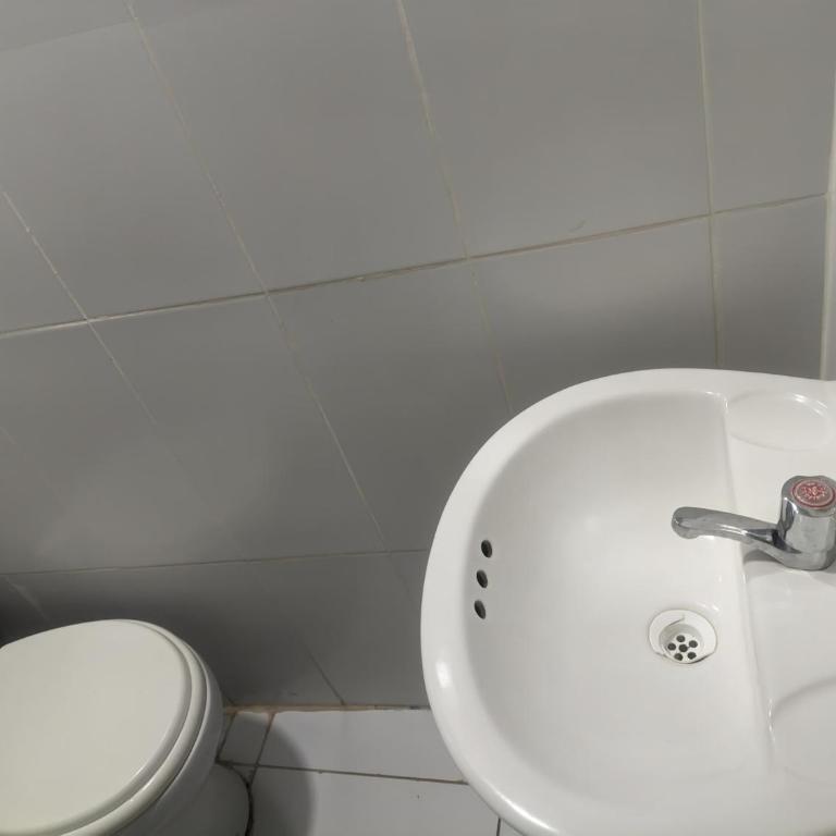 Casa Hospedaje Sunya - Habitación Doble con baño privado - 2 camas - 1