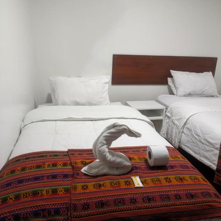Casa Hospedaje Sunya - Habitación Doble con baño privado - 2 camas - 3