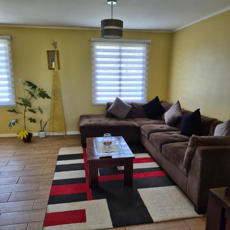Casa con parcela - Four-Bedroom Vacation Home - 9