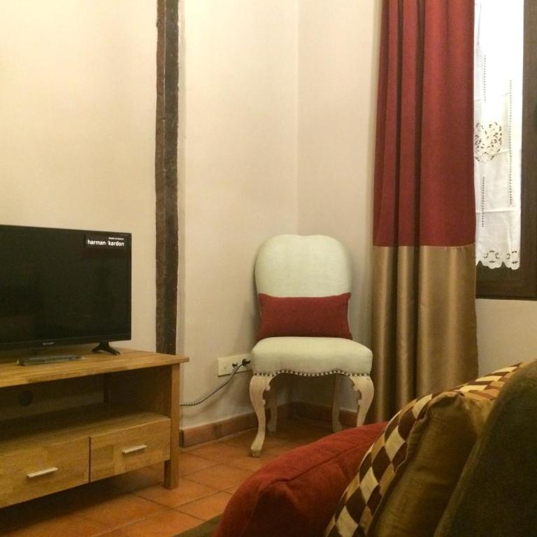 Apartamentos Coliseo - Living Toledo - Apartamento de 2 dormitorios - 5