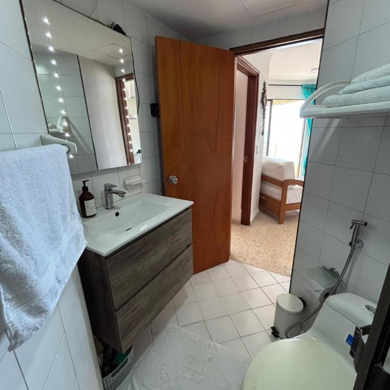 Apartamento frente al mar, cerca al centro histórico - One-Bedroom Apartment - 9