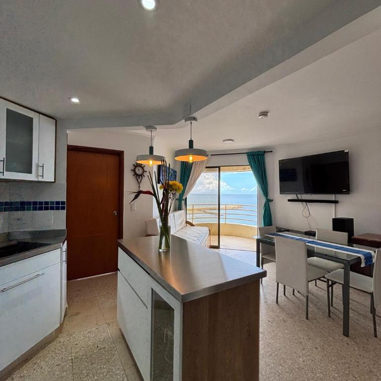 Apartamento frente al mar, cerca al centro histórico - One-Bedroom Apartment - 15