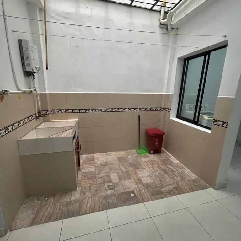 Casa velez - Four-Bedroom House - 10