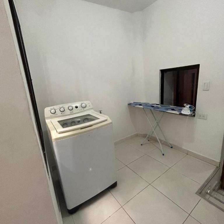 Casa velez - Four-Bedroom House - 15