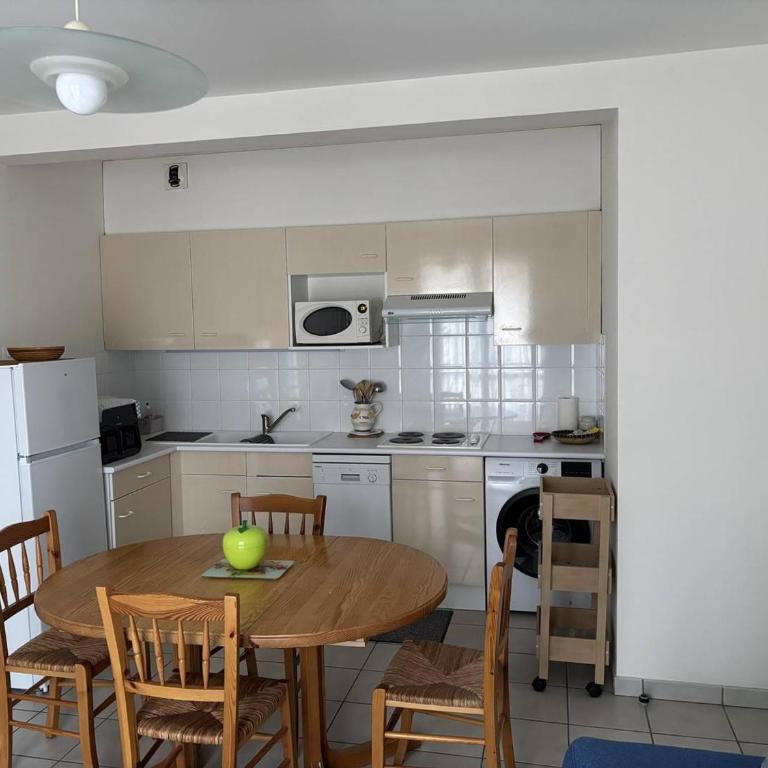 Appartement Central 4 Personnes - Parking Inclus - FR-1-738-54 - Appartamento - 3