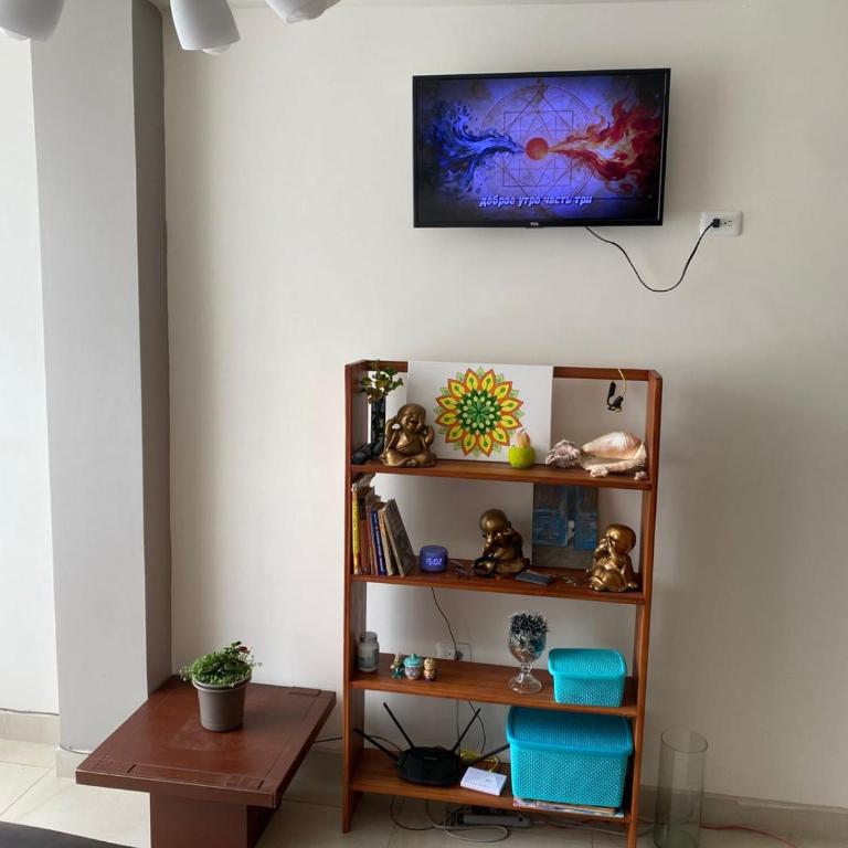 Apartment with pool, social area, garage - Two-Bedroom Apartment with Mountain View - 8