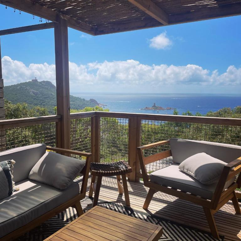 Bungalow vue mer panoramique terrasse - Two-Bedroom Bungalow - 7