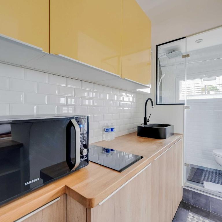 Studio-Eiffel Tower view - Moulin Rouge Montmartre - Apartamento - 2