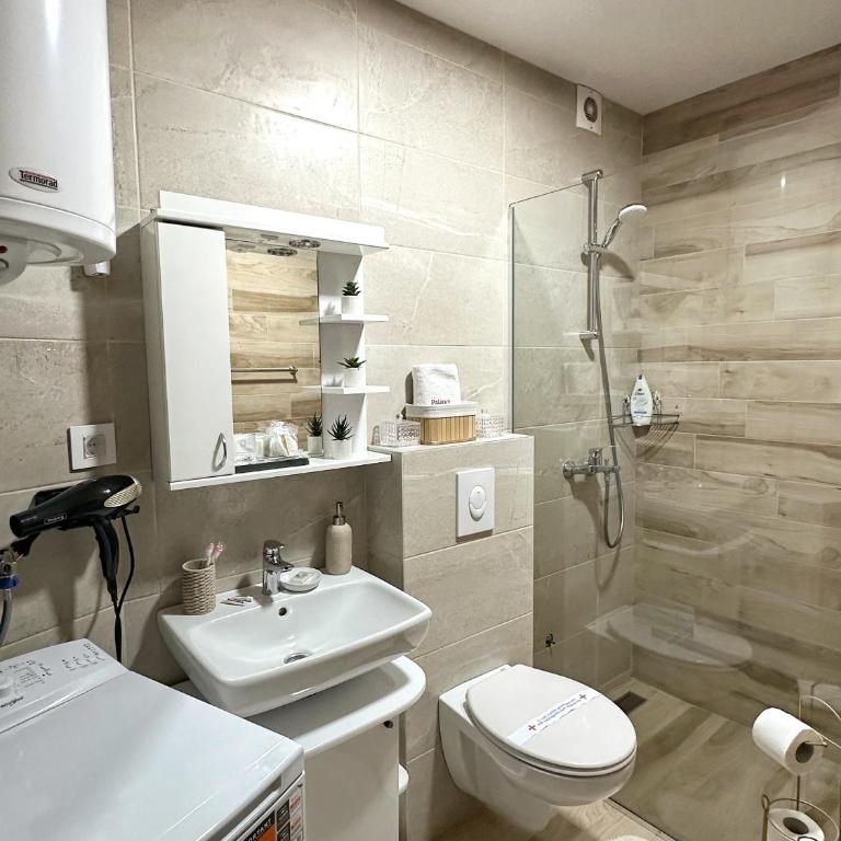 Palace 19 - One-Bedroom Apartment - 21
