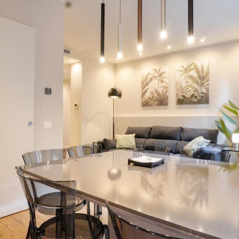 Darsena Contemporary Home - Spacious 2BR a few Steps from Centre - Appartamento con 2 Camere da Letto e Balcone - 3