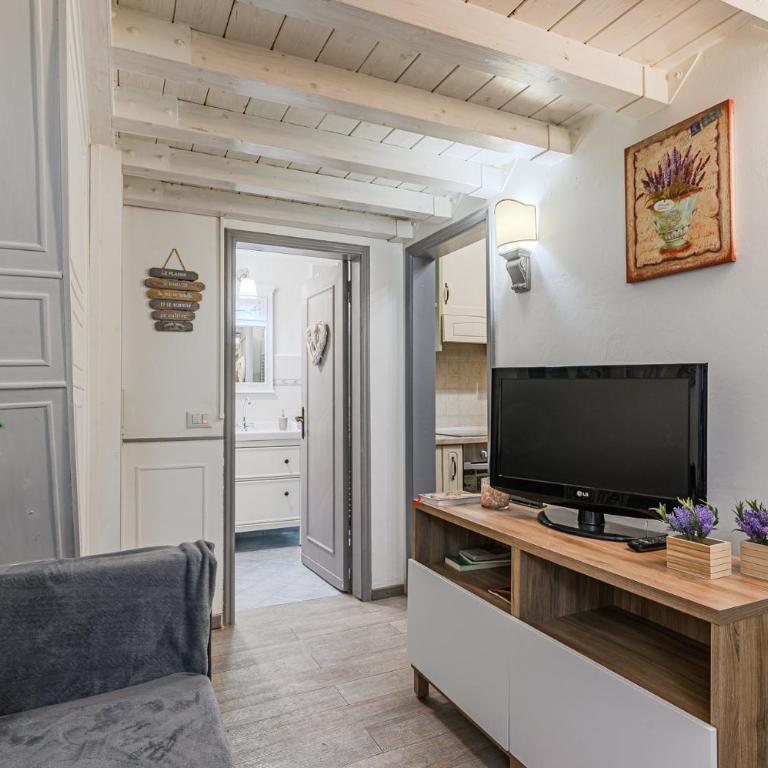 Charming retreat with private outdoor near Santa Croce - Appartamento con 2 Camere da Letto - 18