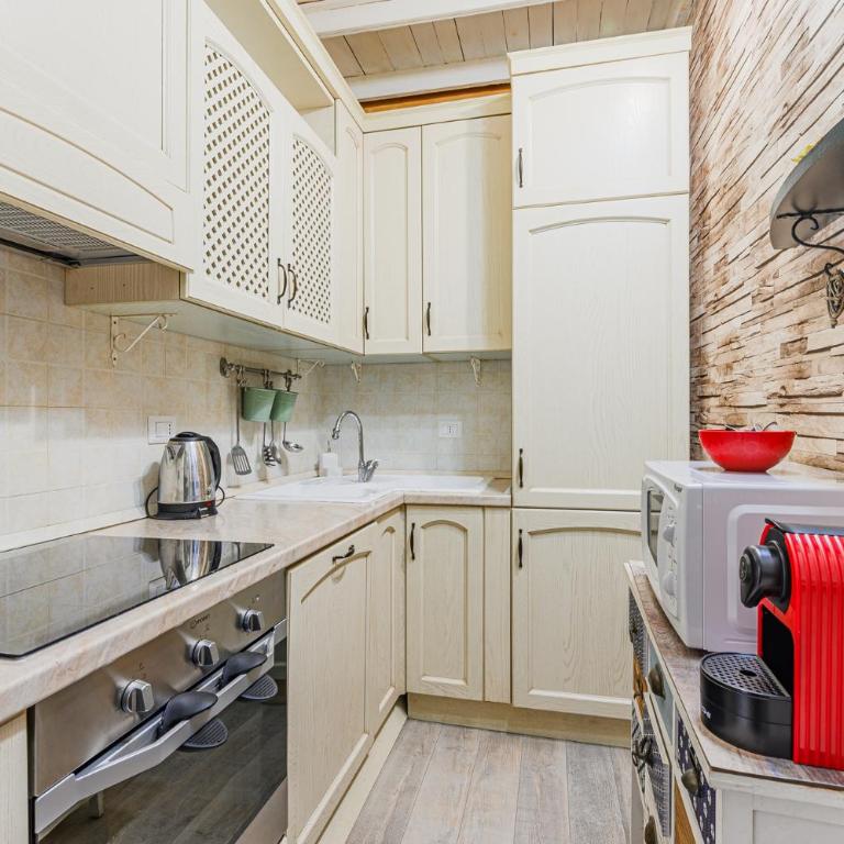 Charming retreat with private outdoor near Santa Croce - Appartamento con 2 Camere da Letto - 6