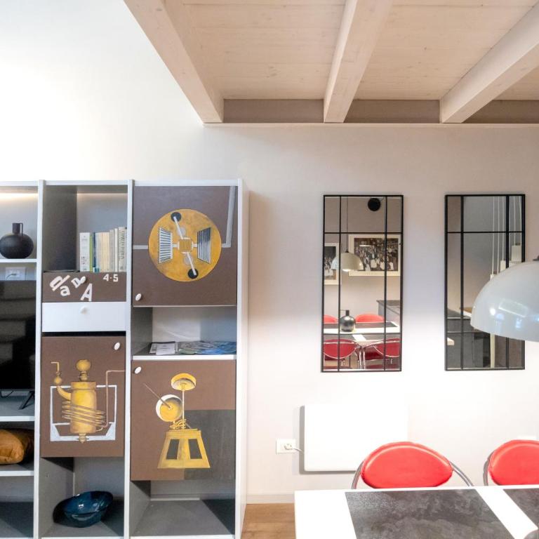 Casa degli Specchi- Duplex in Arona city center - By Guestaly - Appartamentino su 2 Livelli - 8