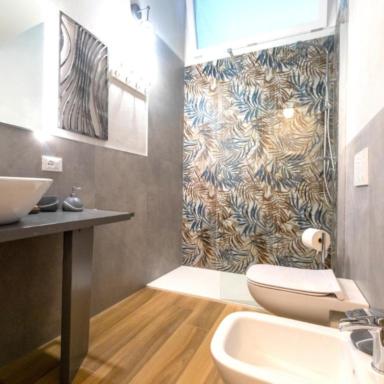 Casa degli Specchi- Duplex in Arona city center - By Guestaly - Appartamentino su 2 Livelli - 3