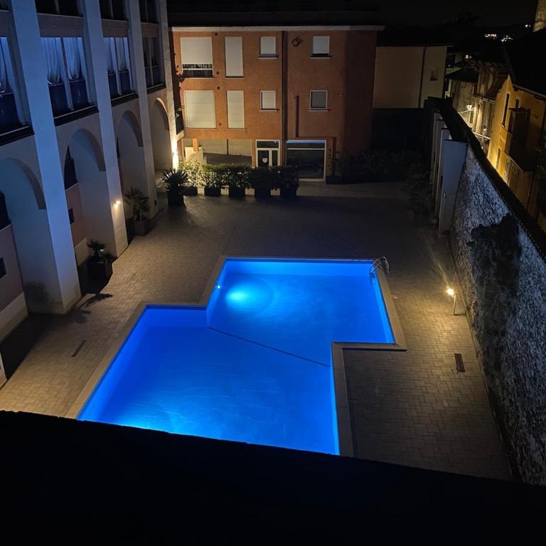 Apartment Terrazza Panoramica, spacious in center - Appartamento con 2 Camere da Letto e Vista Piscina - 9