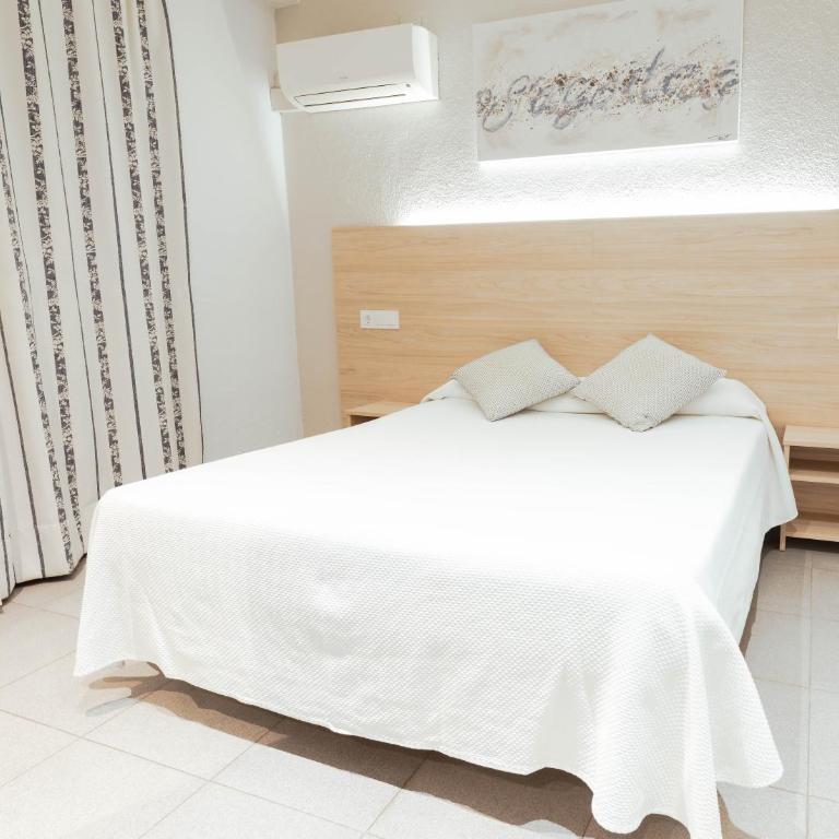 Hotel S'Agoita - Habitación Doble Basic sin balcón - 3