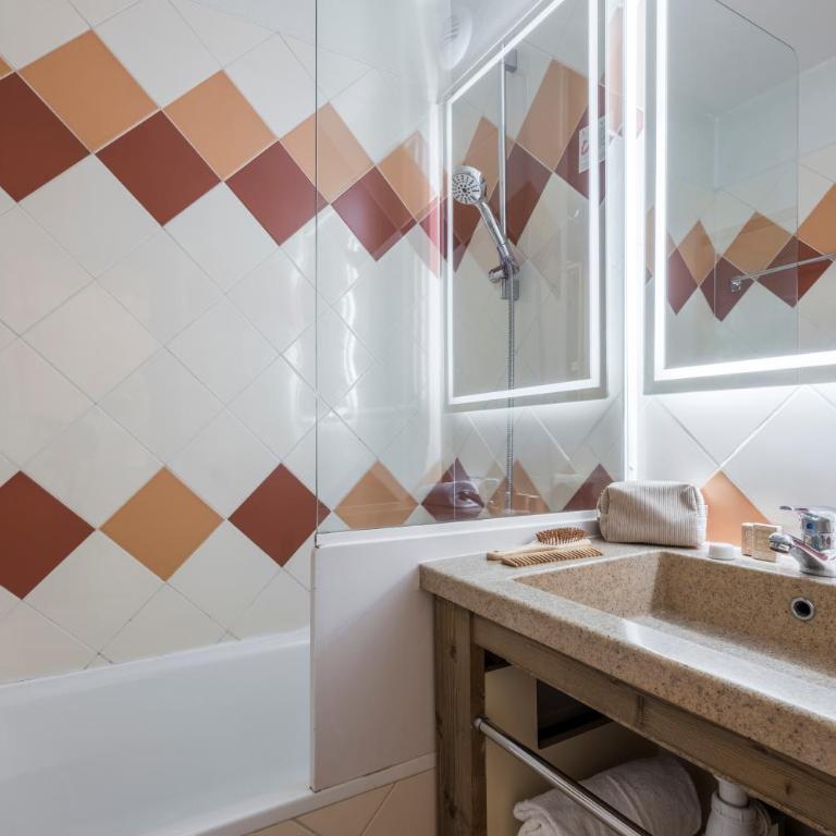 Résidence Pierre & Vacances La Rivière - Appartement Supérieur 1 Chambre avec Coin Nuit en Alcôve (6 Personnes) - Côté Rivière - 7