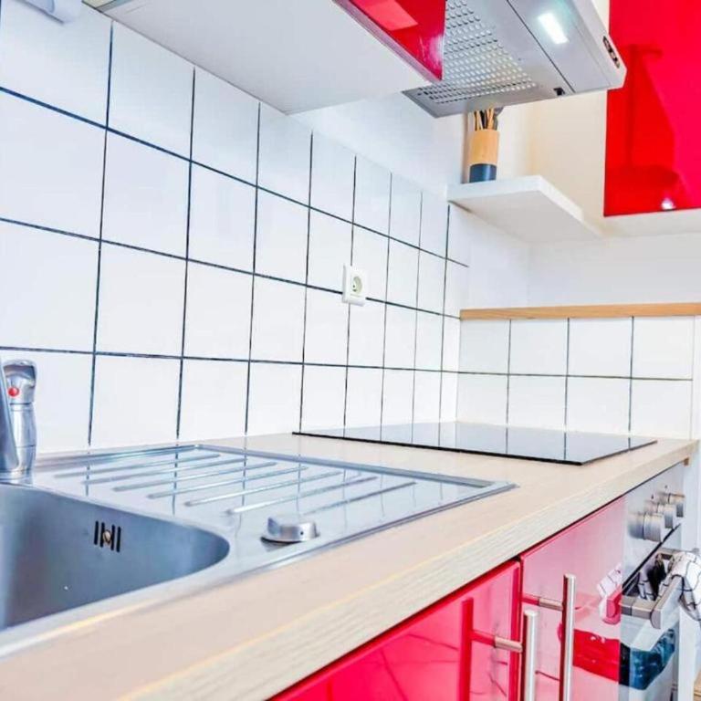 Joli T3 avec parking privé - Appartement 2 Chambres - 12