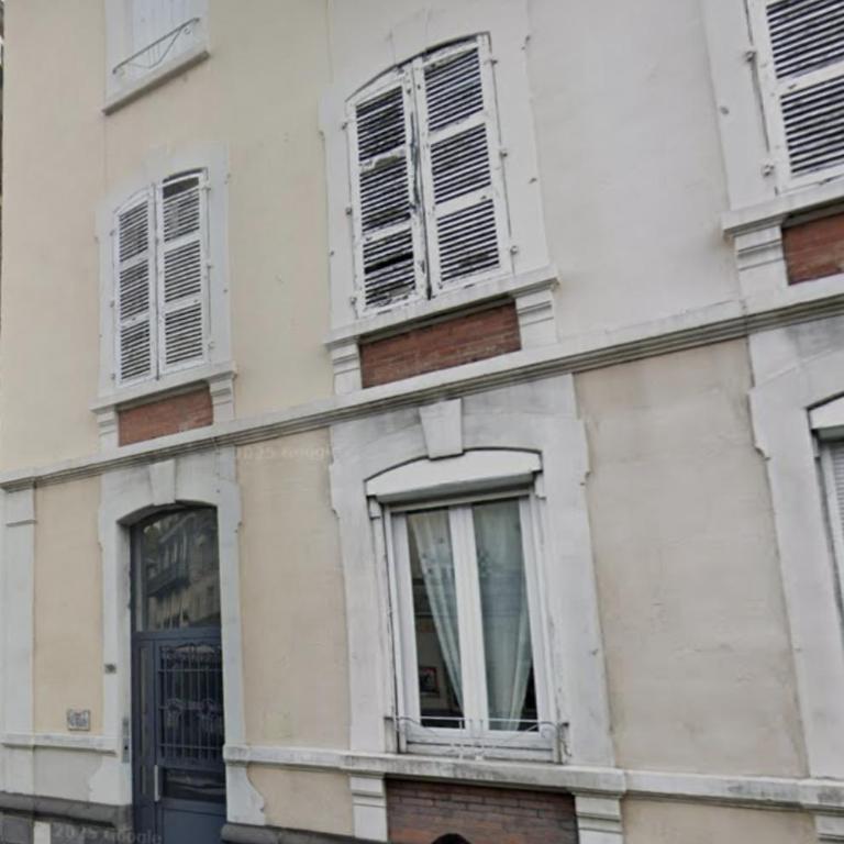 Appartement spacieux et lumineux Place Delille - Appartement - 17