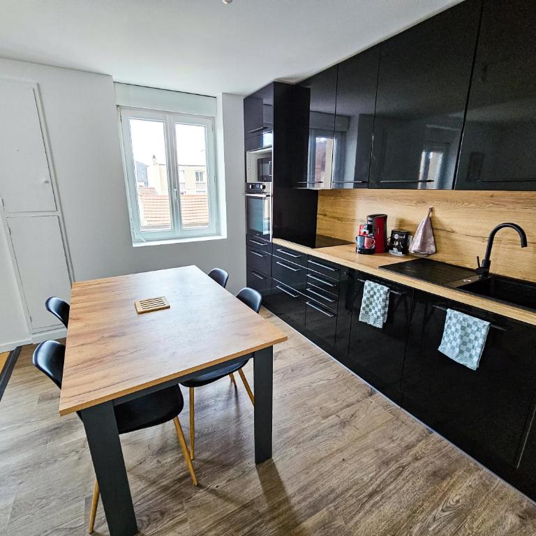 Funky 2 chambres 4 pers WIFI TV - Appartement 2 Chambres - 21
