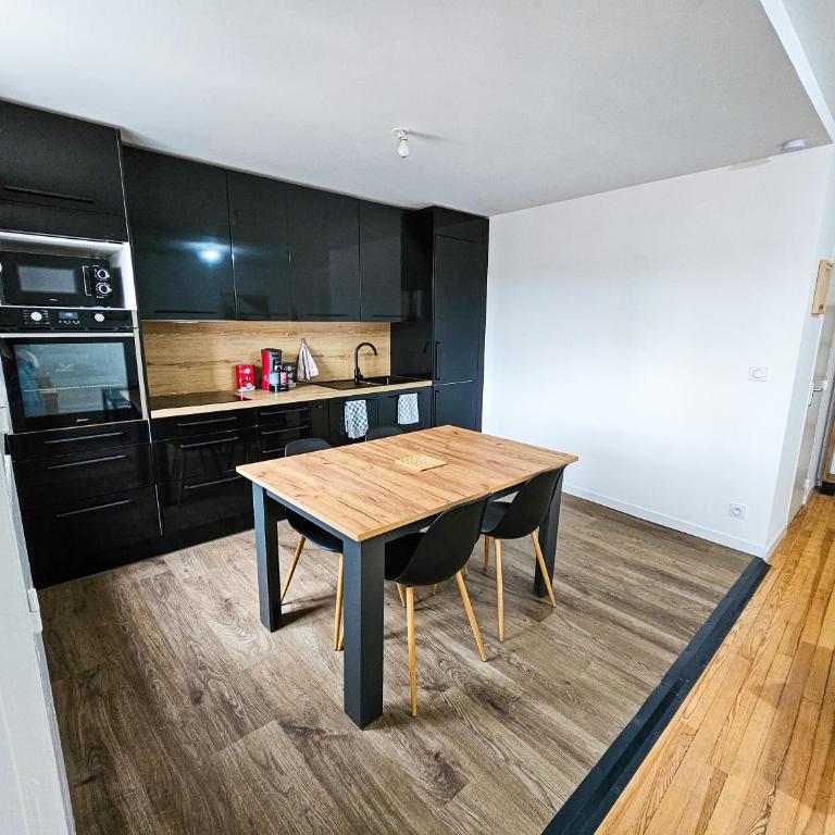 Funky 2 chambres 4 pers WIFI TV - Appartement 2 Chambres - 20