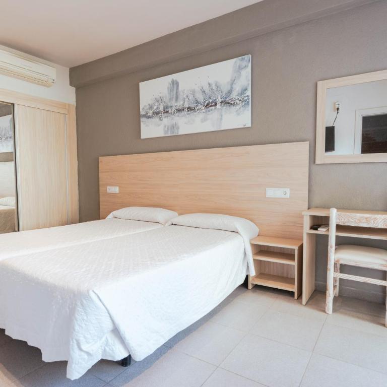 Hotel S'Agoita - Habitación cuádruple - 3