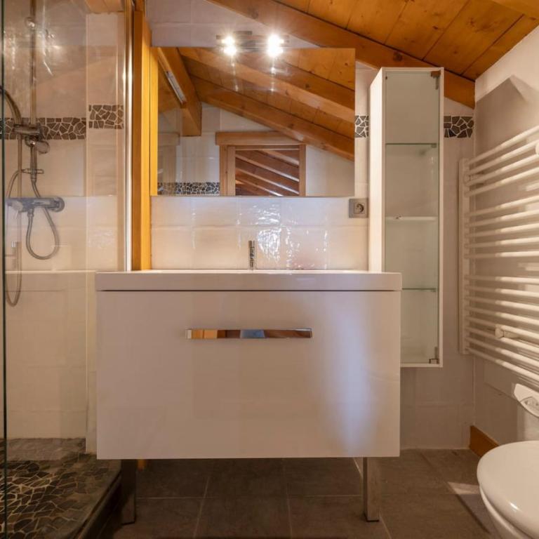 Folettes Chalet 4CH Jardin Vue Cheminee Jacuzzi - Chalet - 24